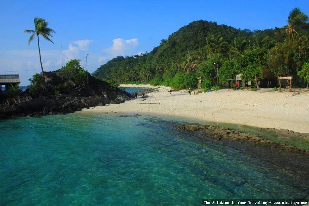 wisata Pantai Pasir Marus nan indah