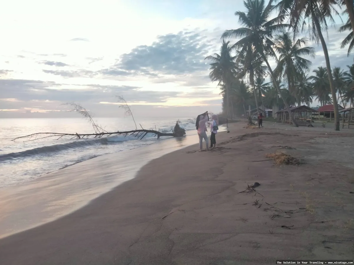 wisata Pantai Pasir Marus yang indah