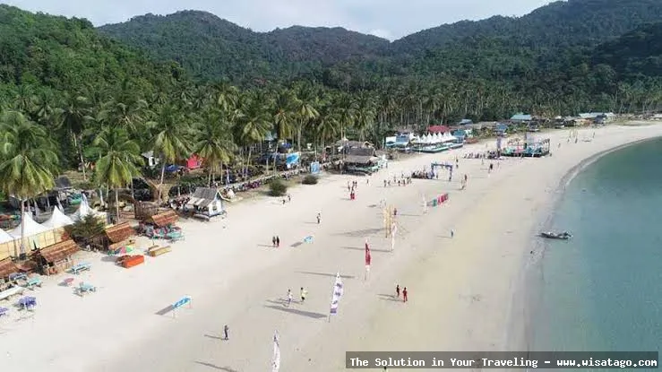 wisata Pantai Pasir Panjang menawan.