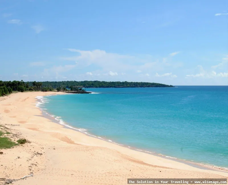 Wisata Pantai Pasir Panjang nan indah