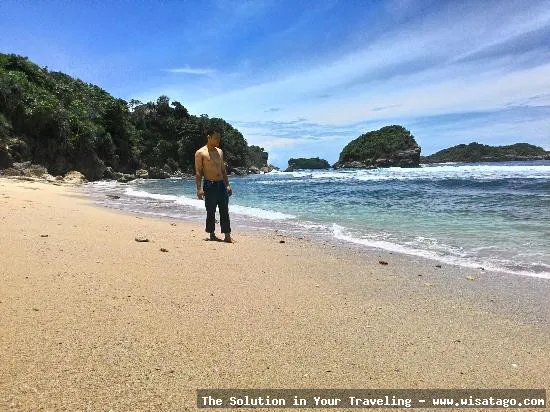wisata Pantai Peh Pulo yang indah