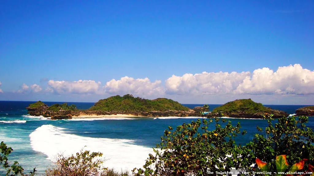 wisata Pantai Peh Pulo yang indah