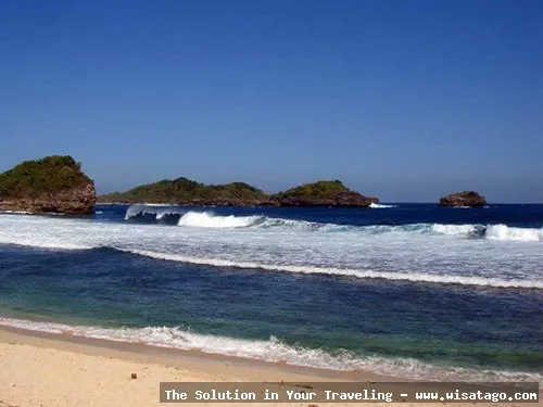 wisata Pantai Peh Pulo yang indah