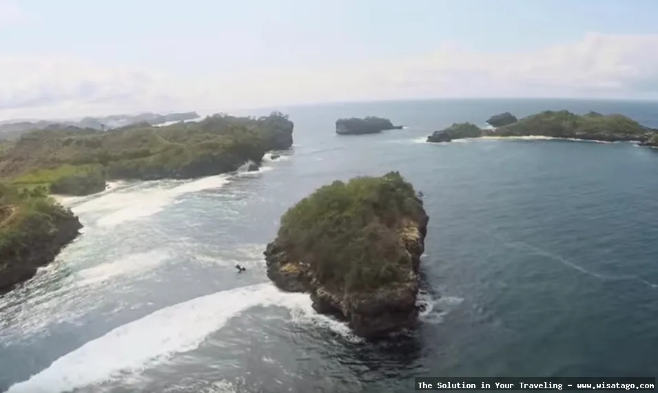 wisata Pantai Peh Pulo yang indah