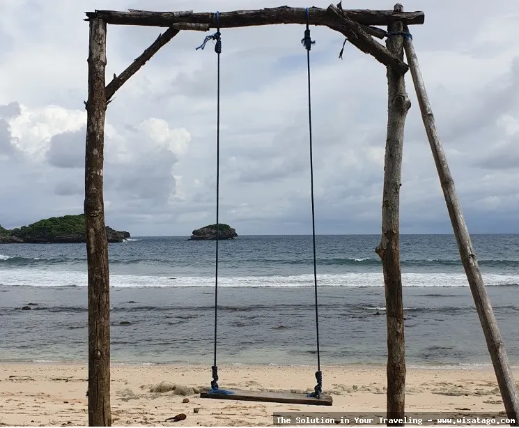 wisata Pantai Peh Pulo yang indah