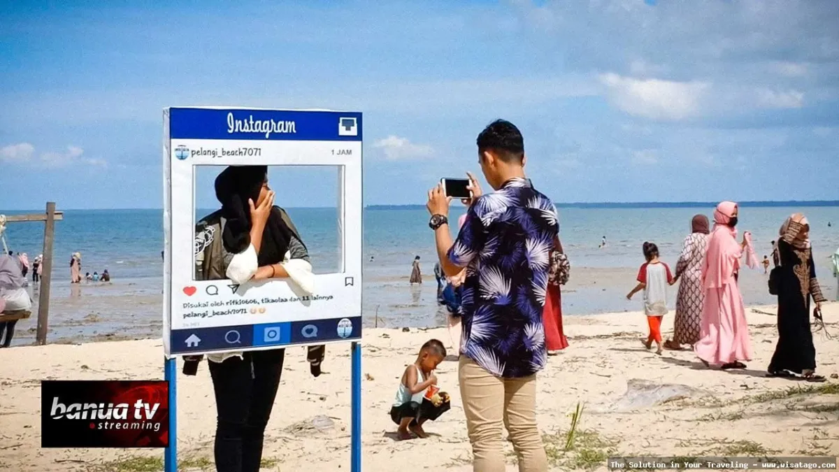 Wisata Pantai Pelangi, keindahan alami
