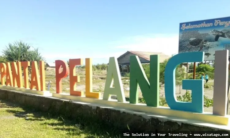 wisata Pantai Pelangi yang memukau