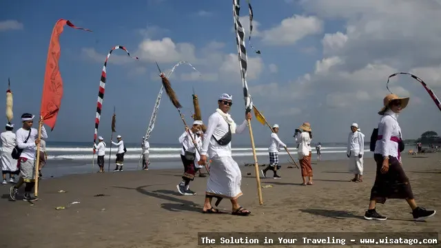 Wisata Pantai Petitenget nikmati senja indah