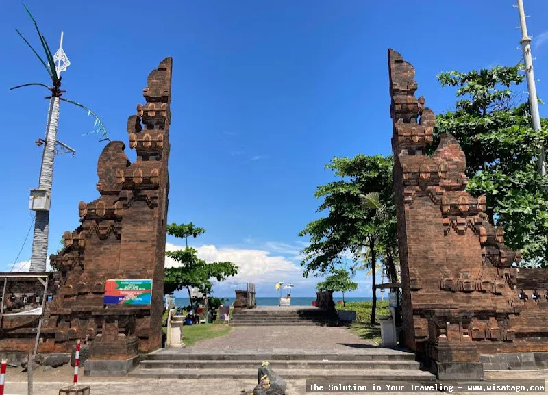 wisata Pantai Petitenget saat senja hari