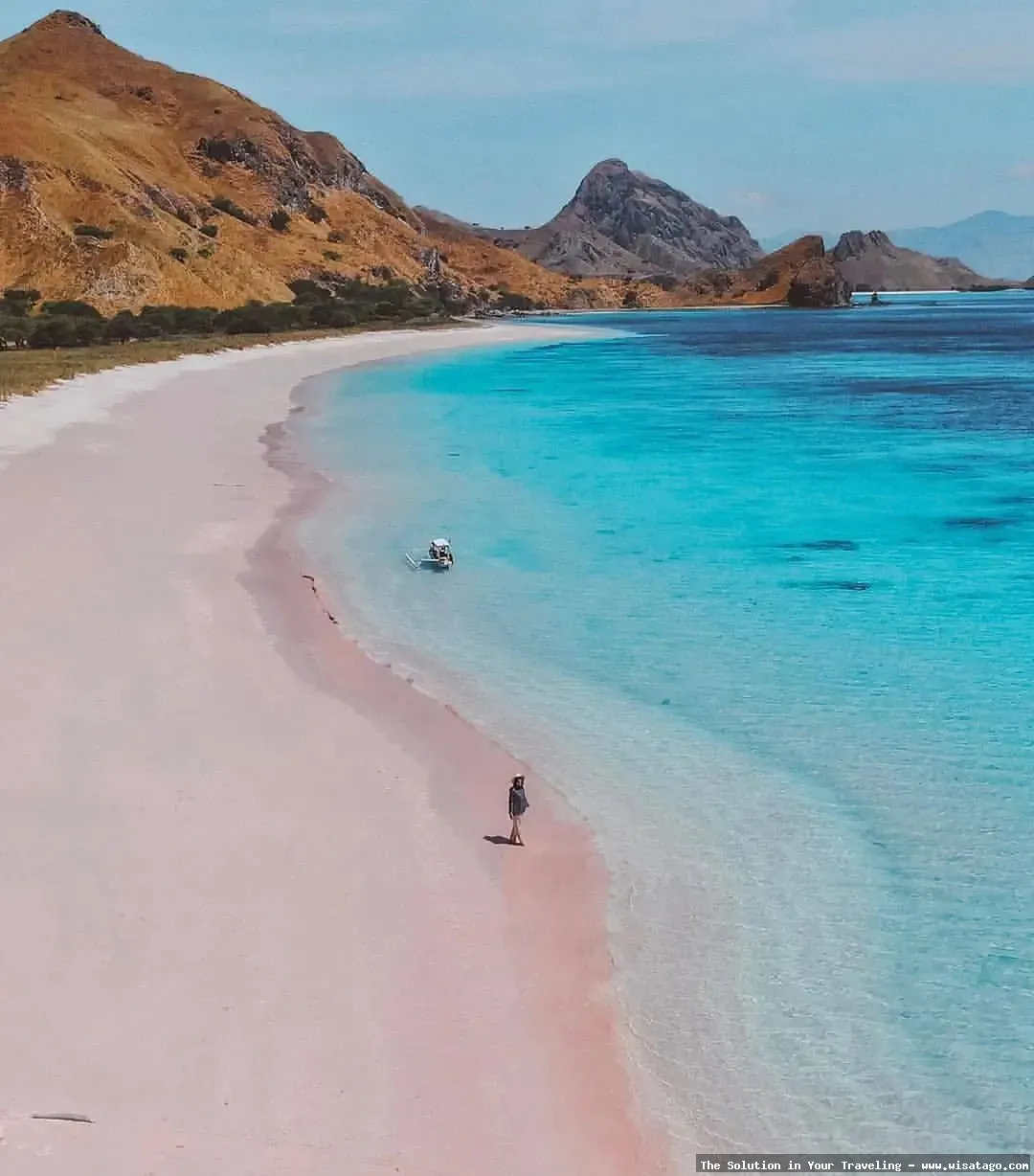 Wisata Pantai Pink Lombok menawan
