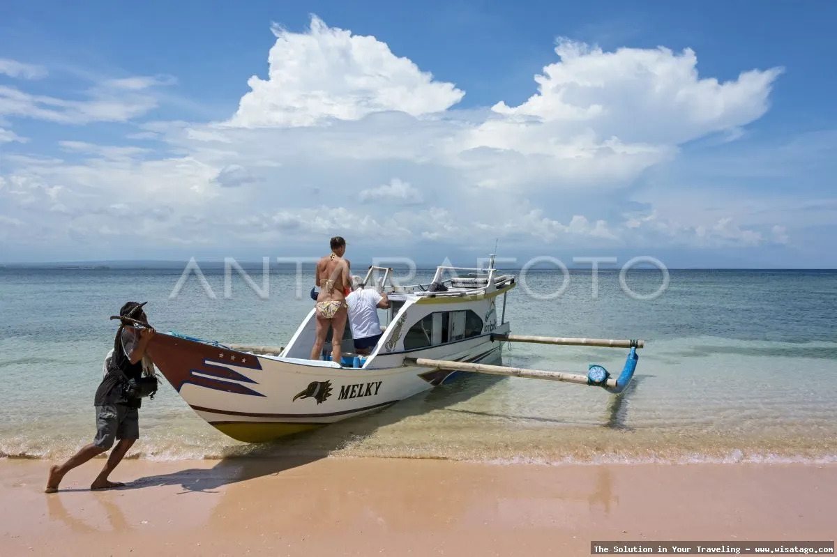 Wisata Pantai Pink Lombok menawan
