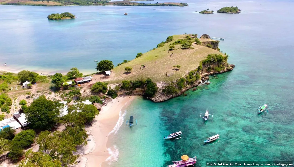 Wisata Pantai Pink Lombok menawan