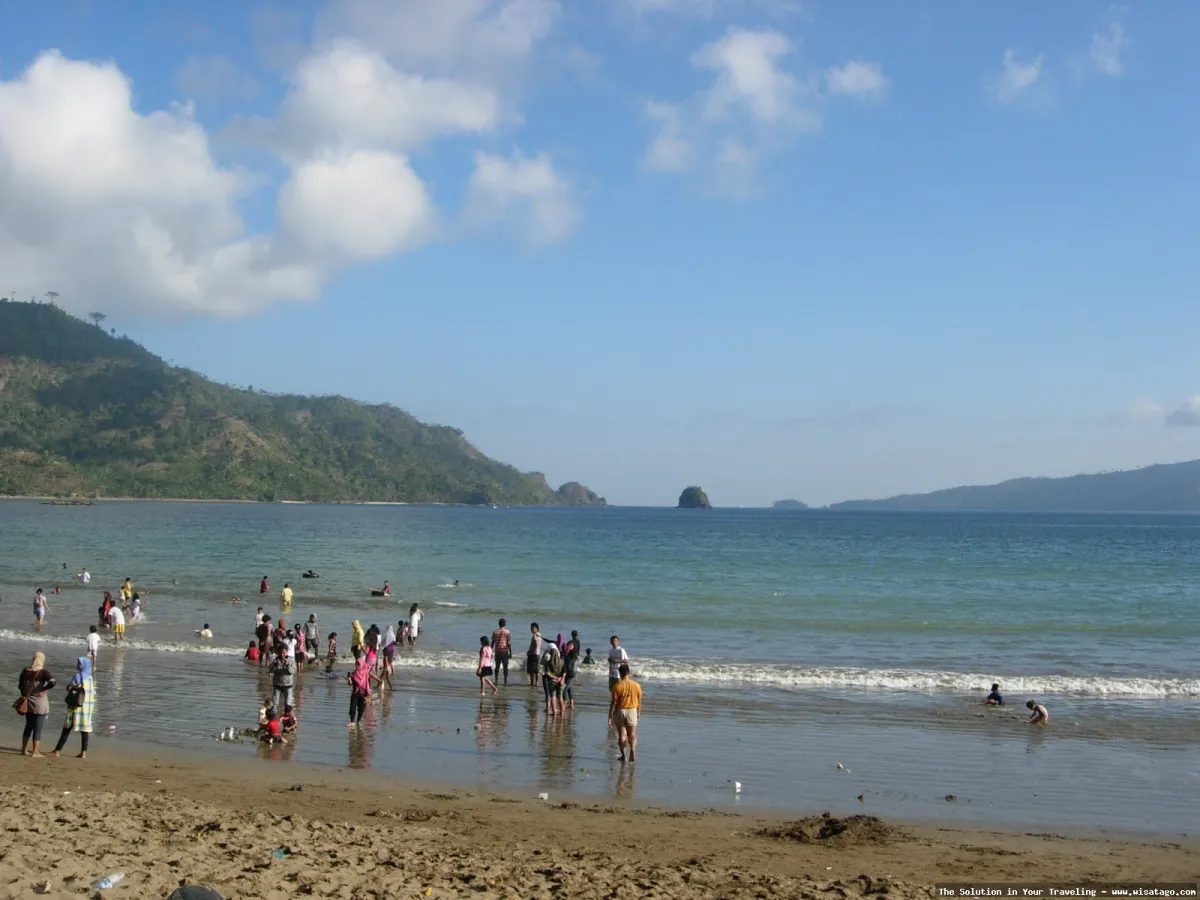 Wisata Pantai Prigi yang mempesona