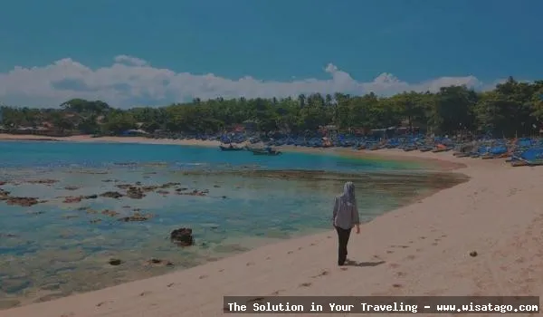Wisata Pantai Rancabuaya Garut mempesona.