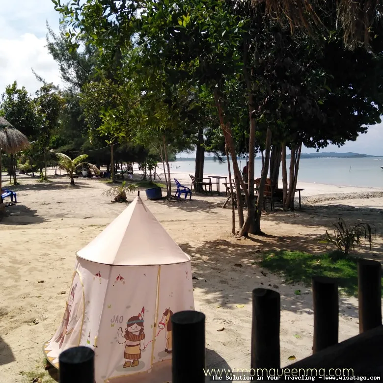 Wisata Pantai Reviola yang mempesona