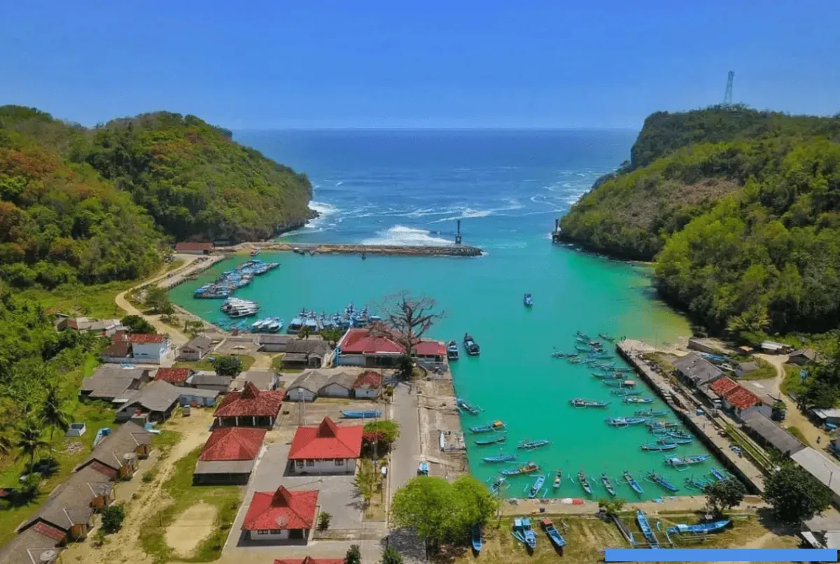 wisata Pantai Sadeng GunungKidul yang indah