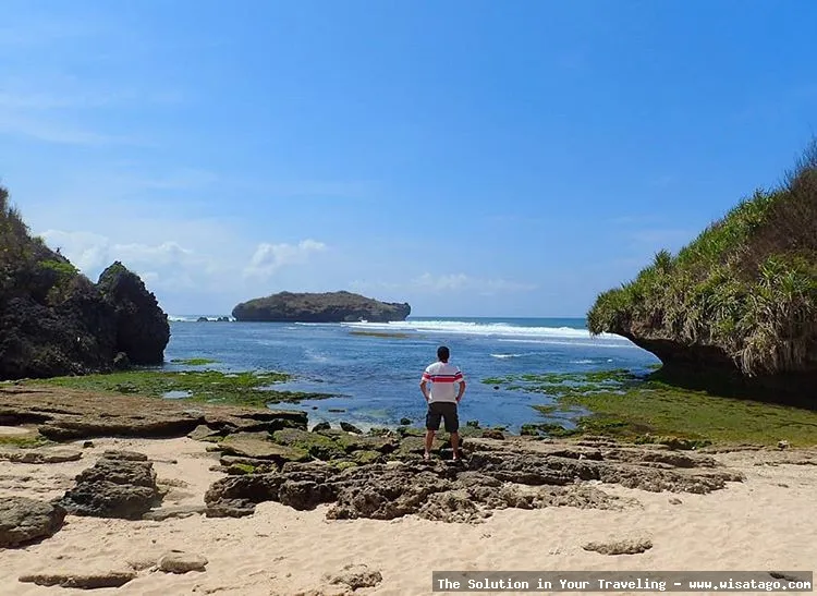 Wisata Pantai Sadranan GunungKidul yang mempesona