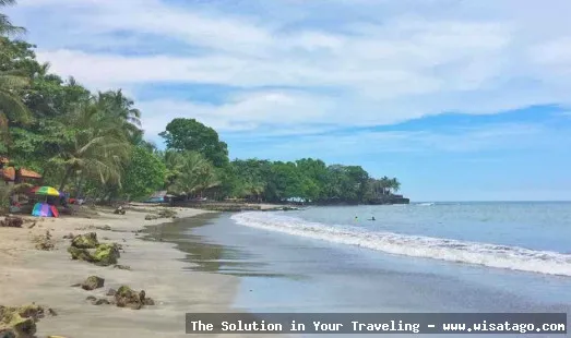 Wisata Pantai Sambolo yang mempesona.