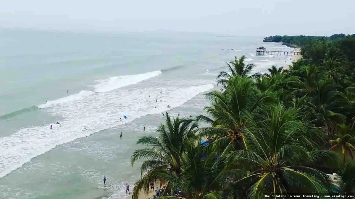 Wisata Pantai Sambolo yang mempesona.