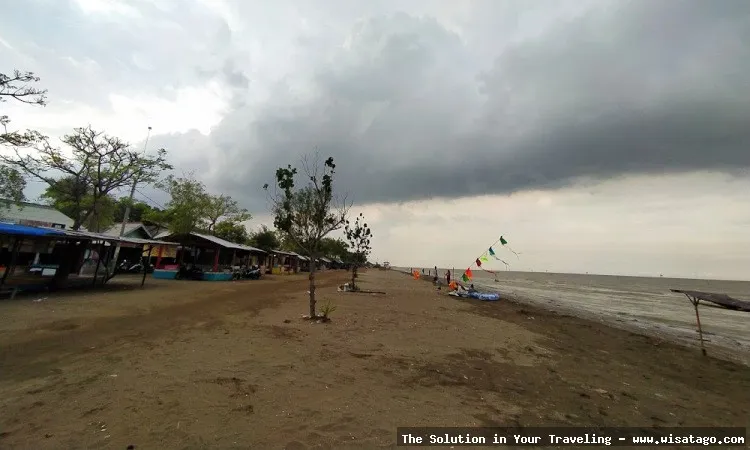 Wisata Pantai Samudera Baru yang indah