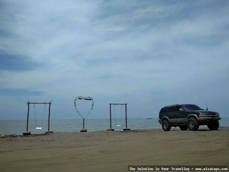 Wisata Pantai Samudera Baru Karawang indah