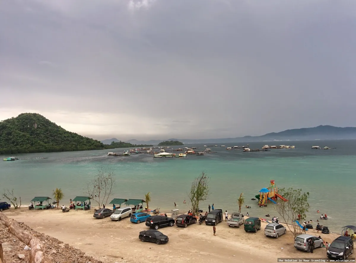 Wisata Pantai Sari Ringgung yang indah