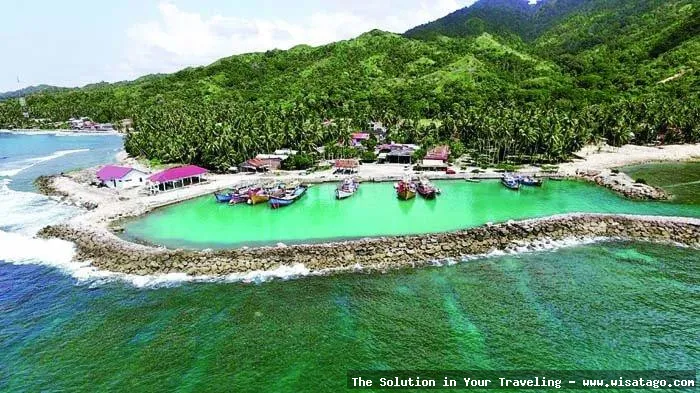 Wisata Pantai Sawang yang menawan hati