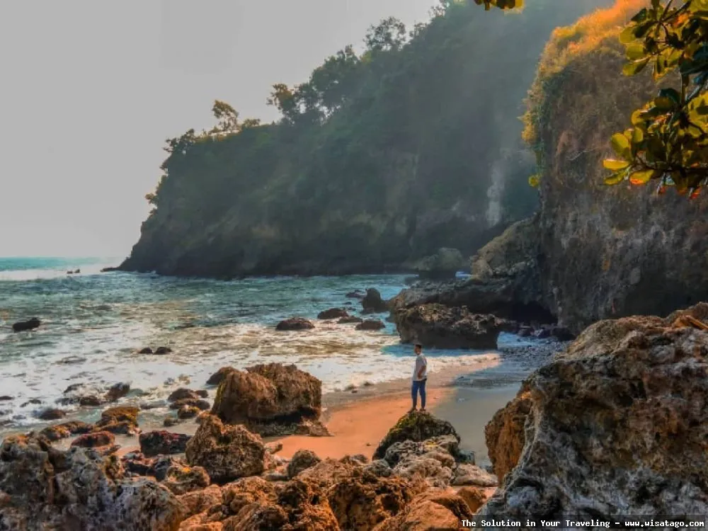 Wisata Pantai Sawang yang mempesona