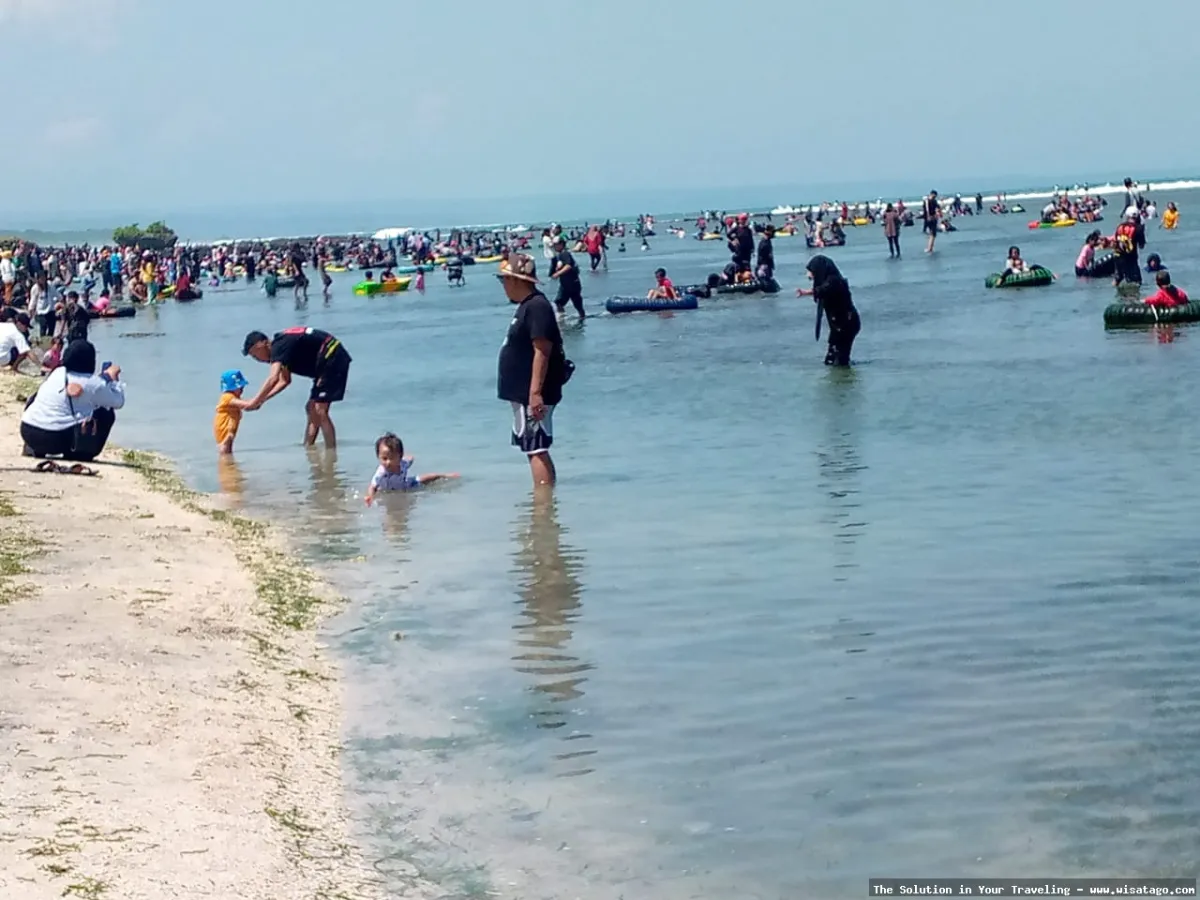wisata Pantai Sayang Heulang yang indah
