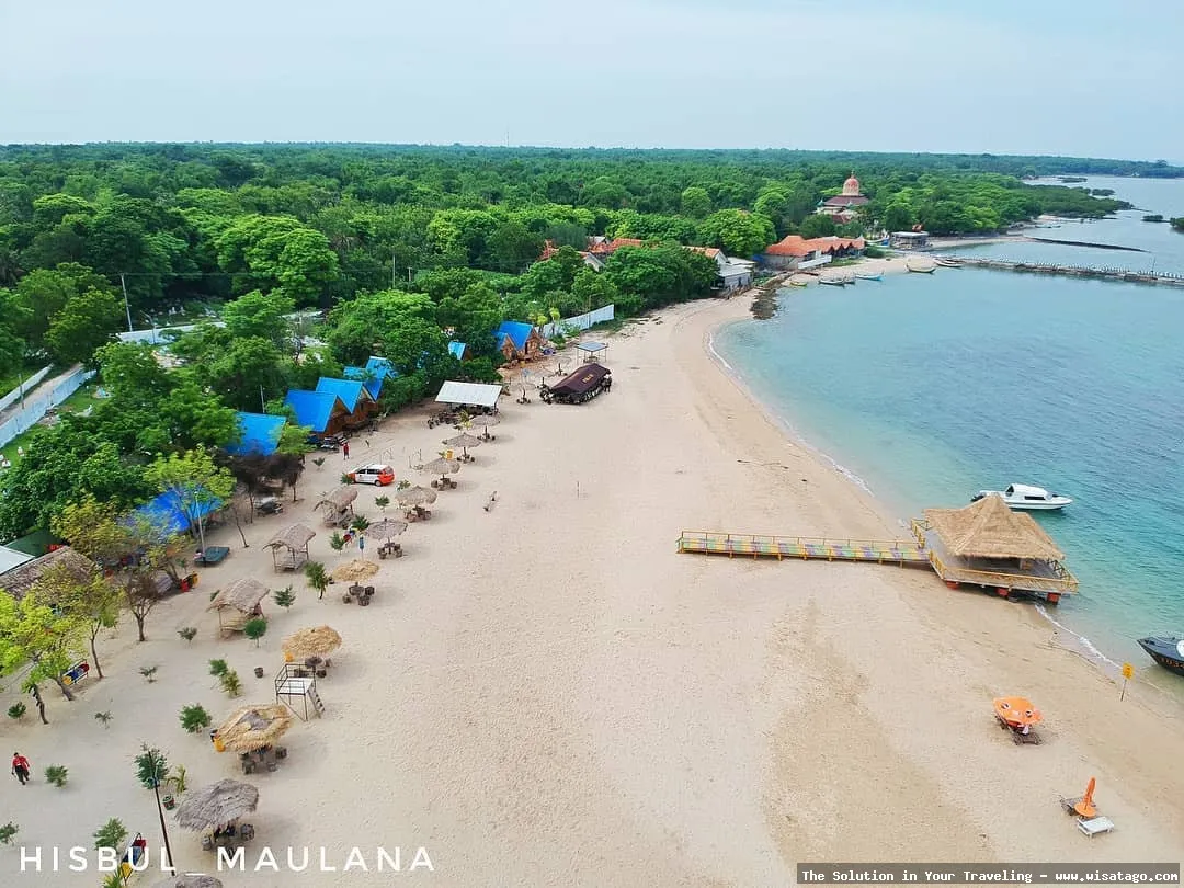 Wisata Pantai Sembilan yang mempesona.