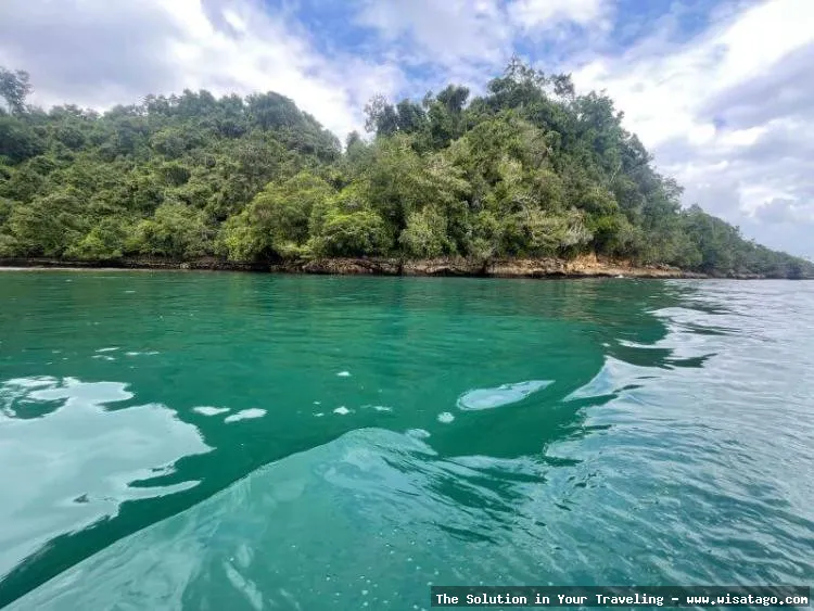 wisata Pantai Sendang Biru yang indah