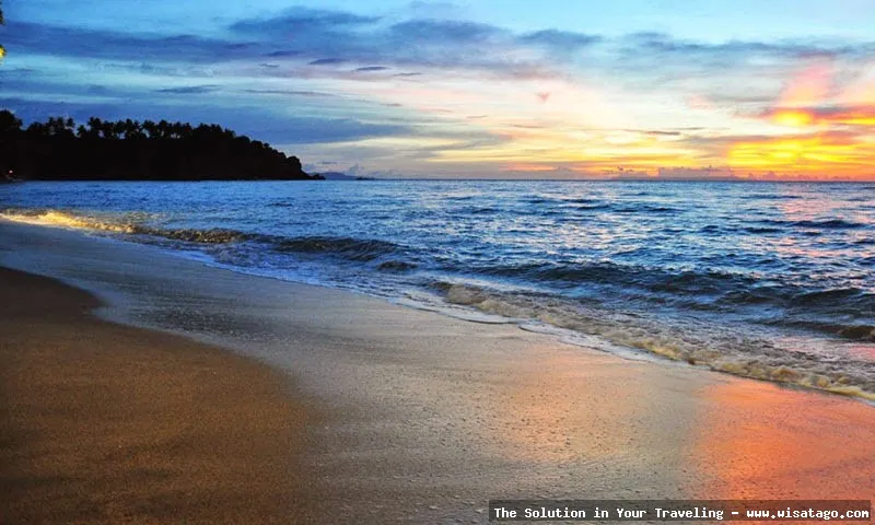 wisata Pantai Senggigi: pasir putih memukau
