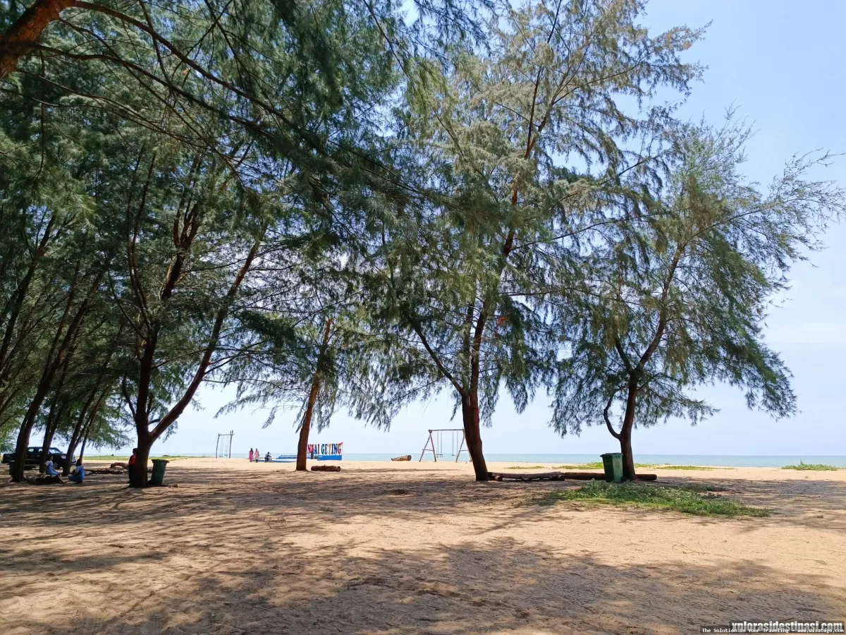 Wisata Pantai Sengiap yang mempesona