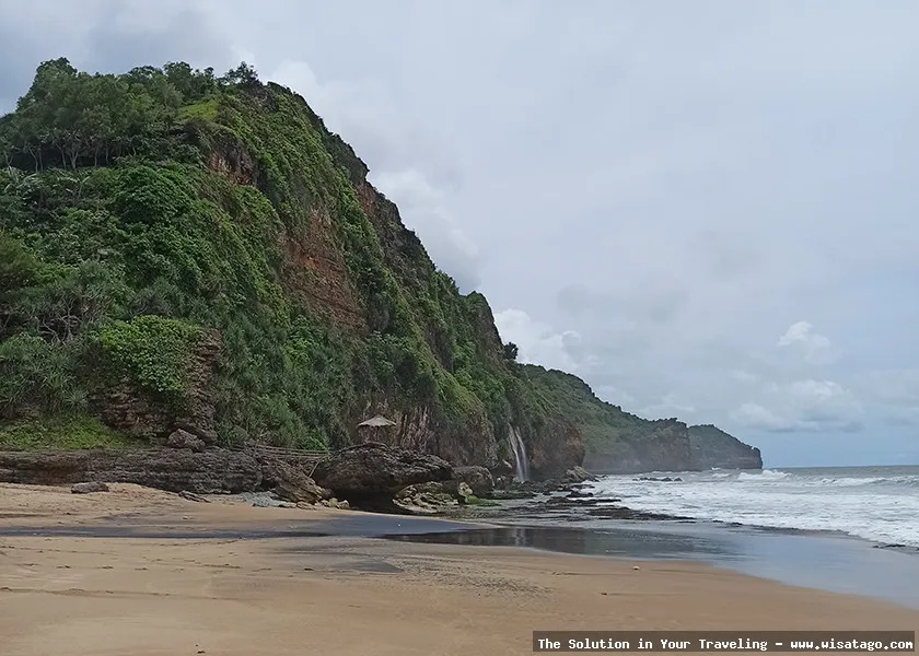 wisata Pantai Seruni yang mempesona