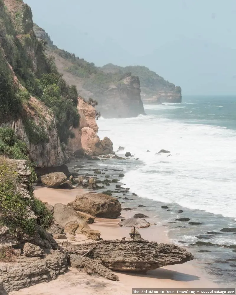 Wisata Pantai Seruni yang mempesona.