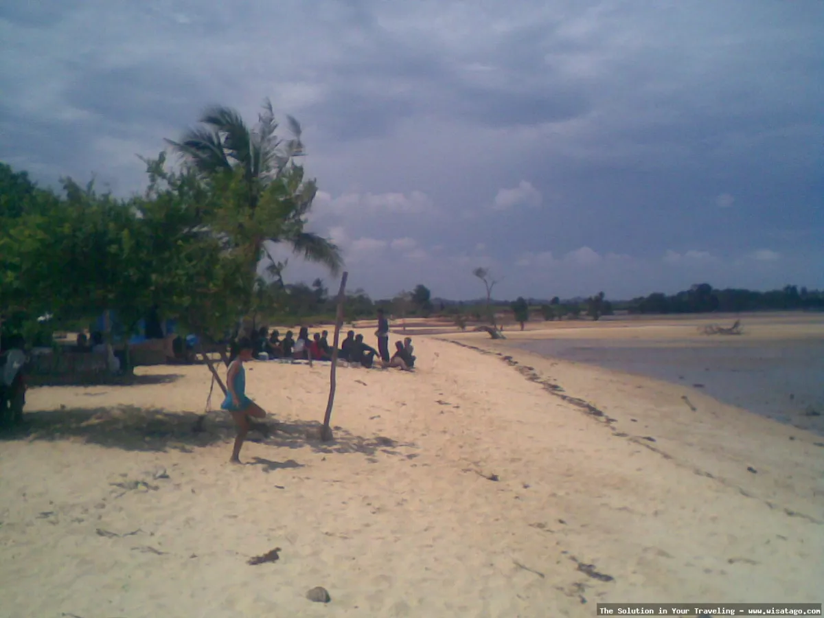 Wisata Pantai Setokok yang mempesona