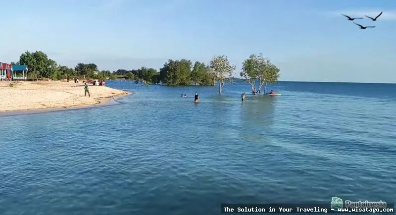 Wisata Pantai Setokok yang mempesona.