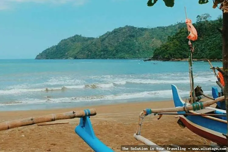 wisata Pantai Sipelot Malang menawan