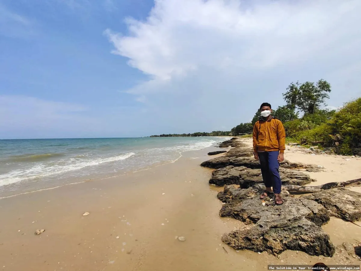 wisata Pantai Siring Kemuning yang indah