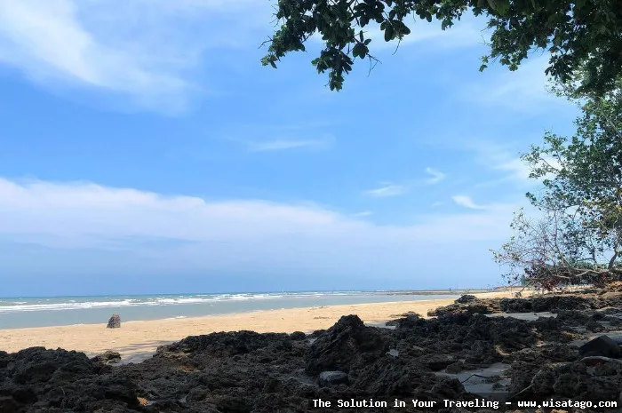 wisata Pantai Siring Kemuning yang indah