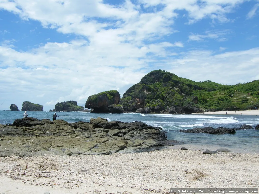 wisata Pantai Siung Gunungkidul yang indah