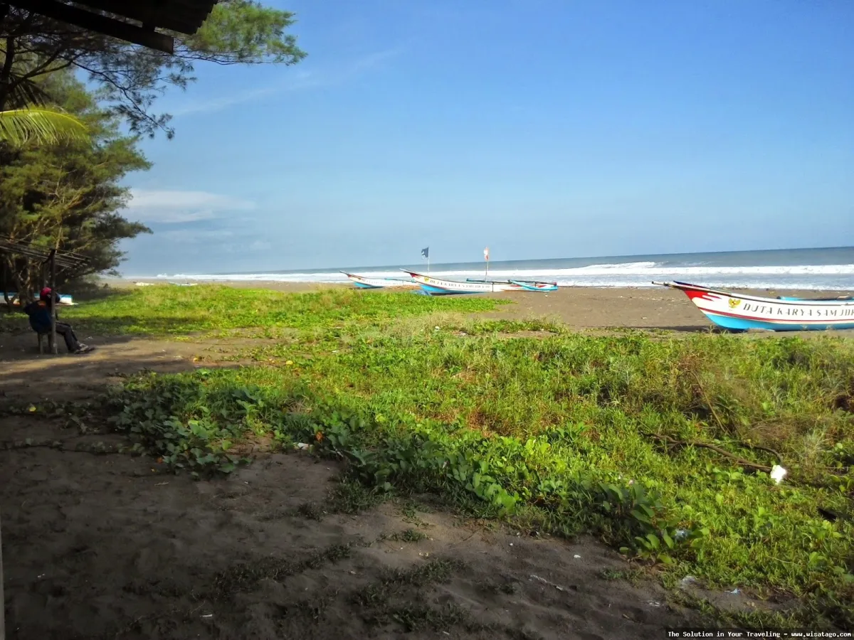 Wisata Pantai Suwuk yang mempesona