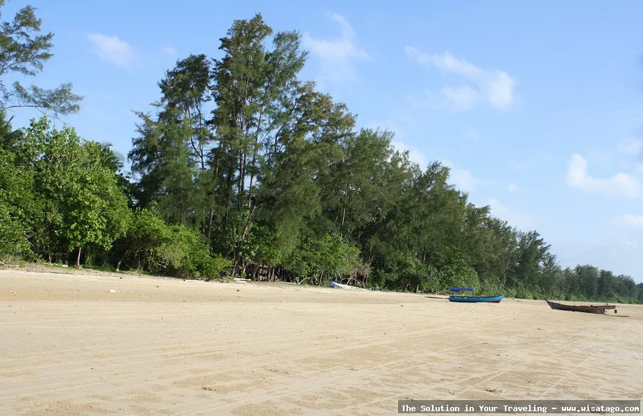 Wisata Pantai Tanjung Bemban yang indah