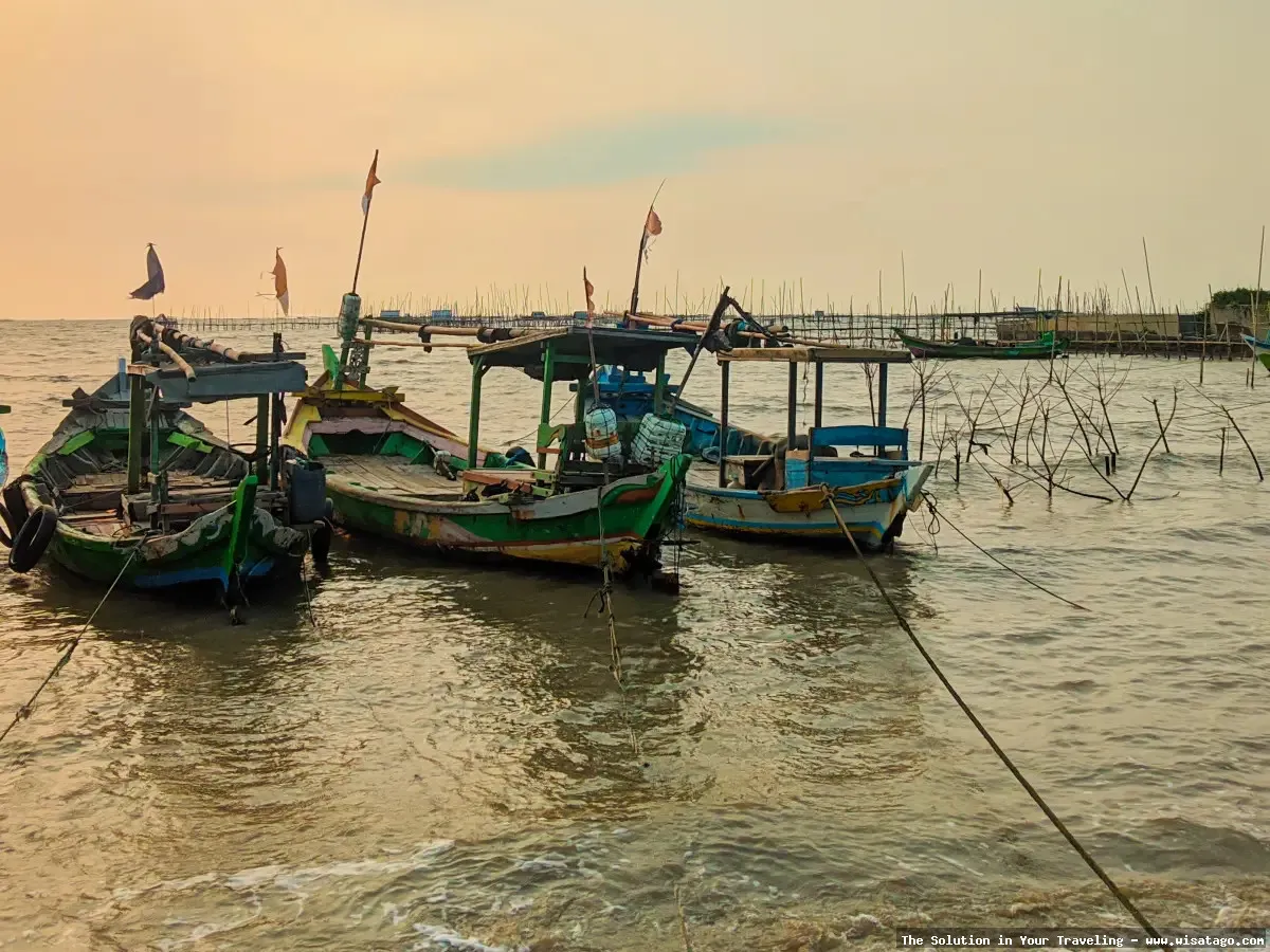 wisata Pantai Tanjung Datuk mempesona.