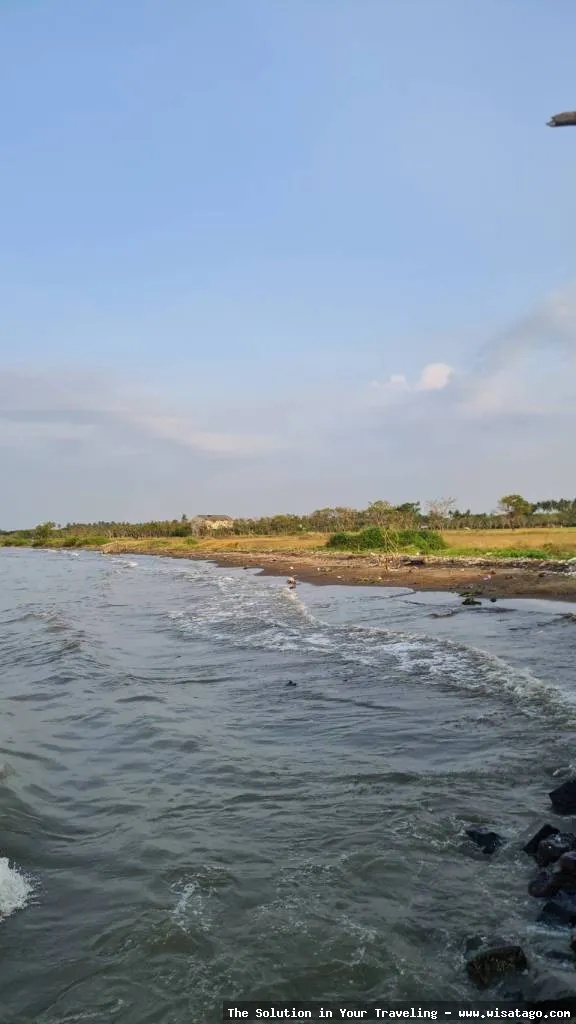 wisata Pantai Tanjung Kait yang indah
