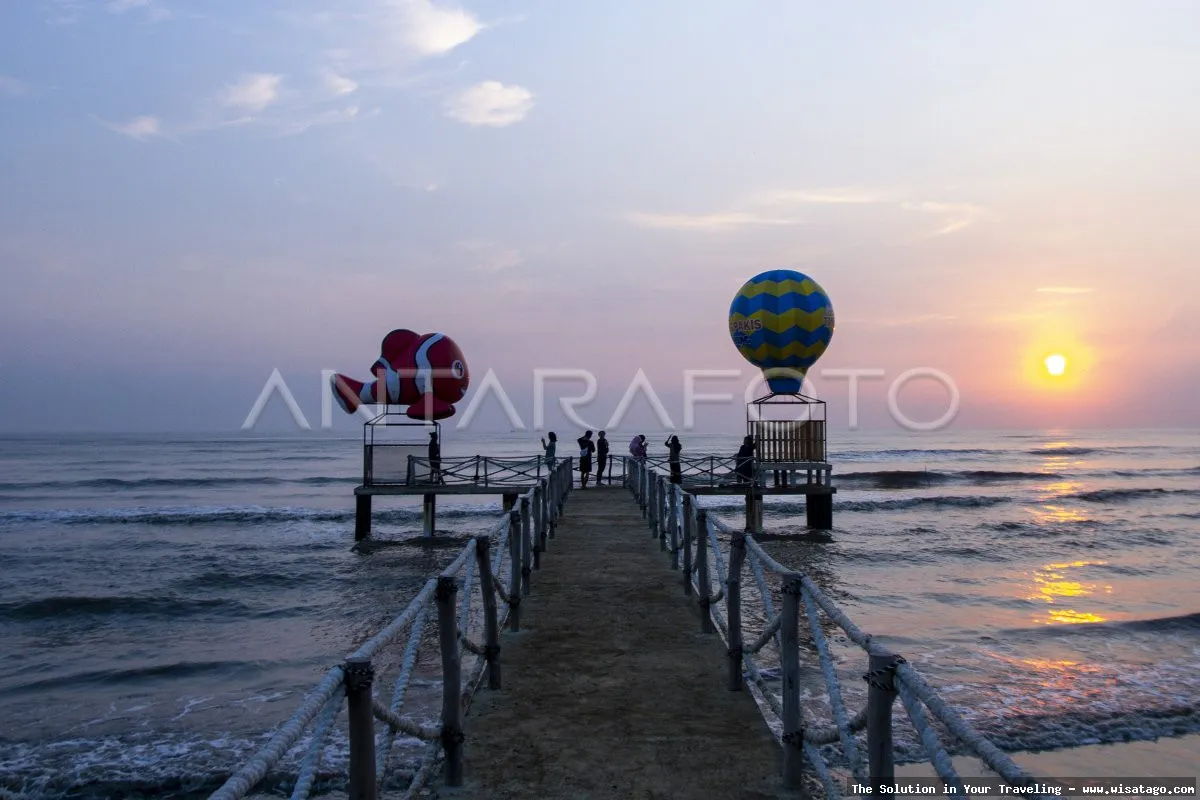 Wisata Pantai Tanjung Pakis Karawang indah