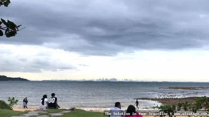 wisata Pantai Tanjung Pinggir yang indah