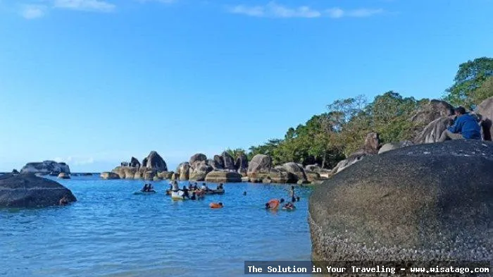Wisata Pantai Tanjung Tinggi nan indah
