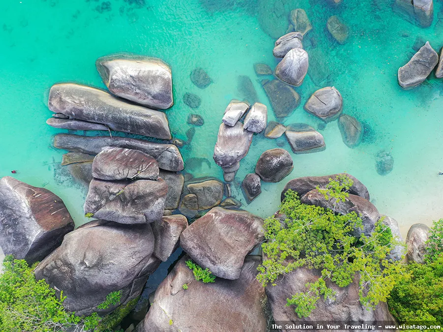 wisata Pantai Tanjung Tinggi yang indah