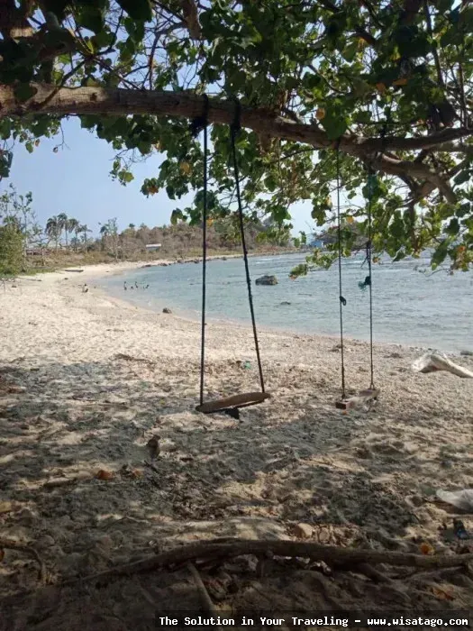 Wisata Pantai Tapak Kera yang menawan
